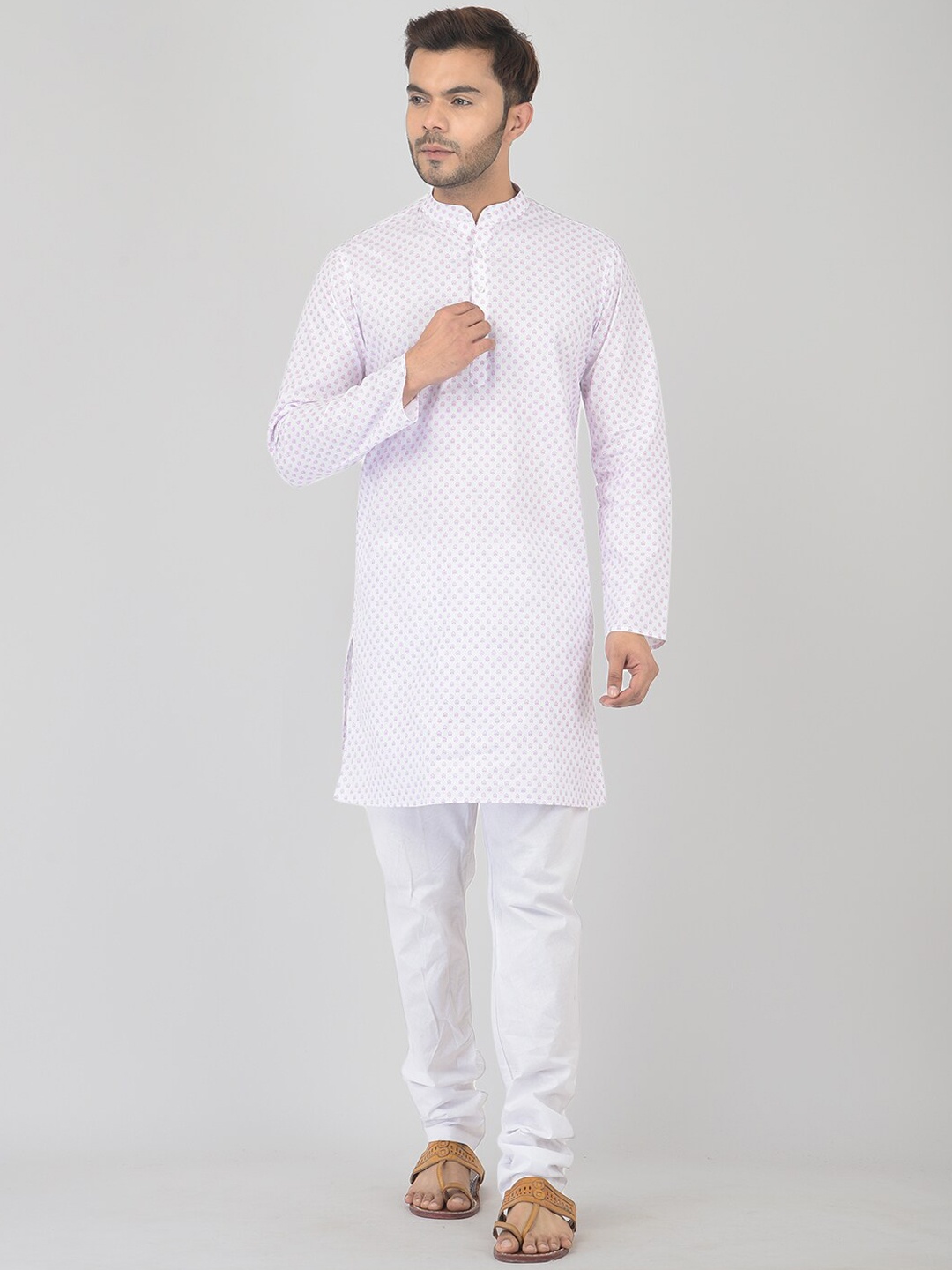 

DEYANN Men White Printed Pure Cotton Kurta with Churidar