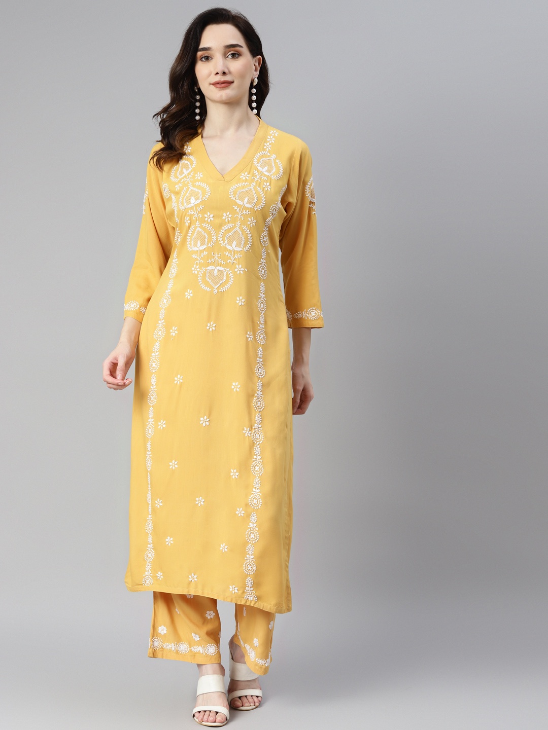 

SHADES Women Yellow Ethnic Motifs Embroidered Chikankari Kurta with Palazzos