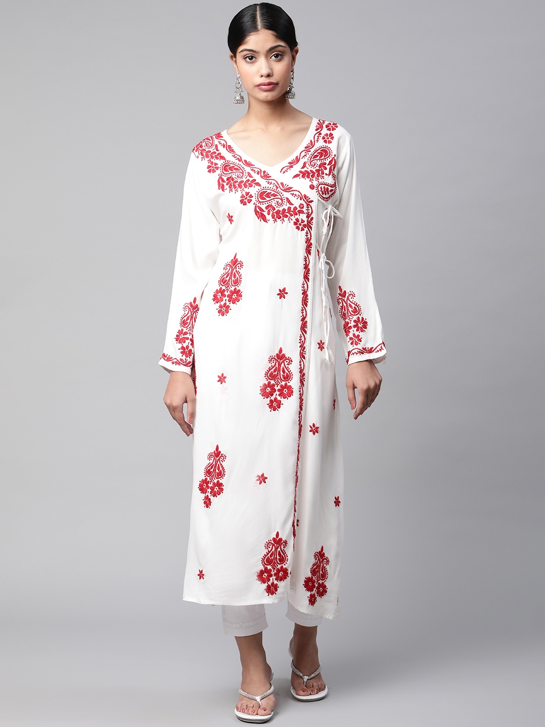 

SHADES Women White & Red Ethnic Motifs Embroidered Chikankari Kurta