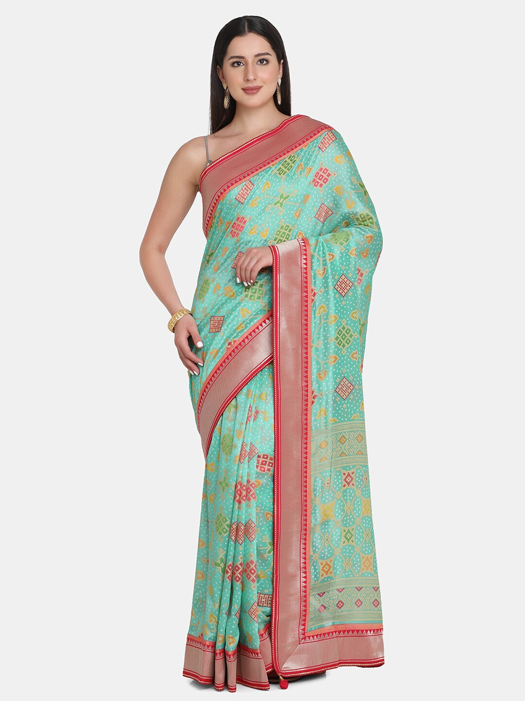 

BOMBAY SELECTIONS Green & Red Ethnic Motifs Zari Banarasi Saree