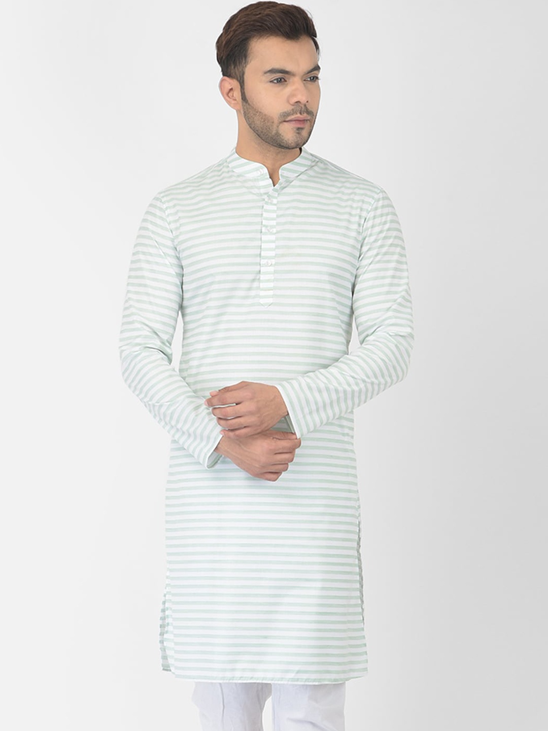 

DEYANN Men Green Striped Kurta