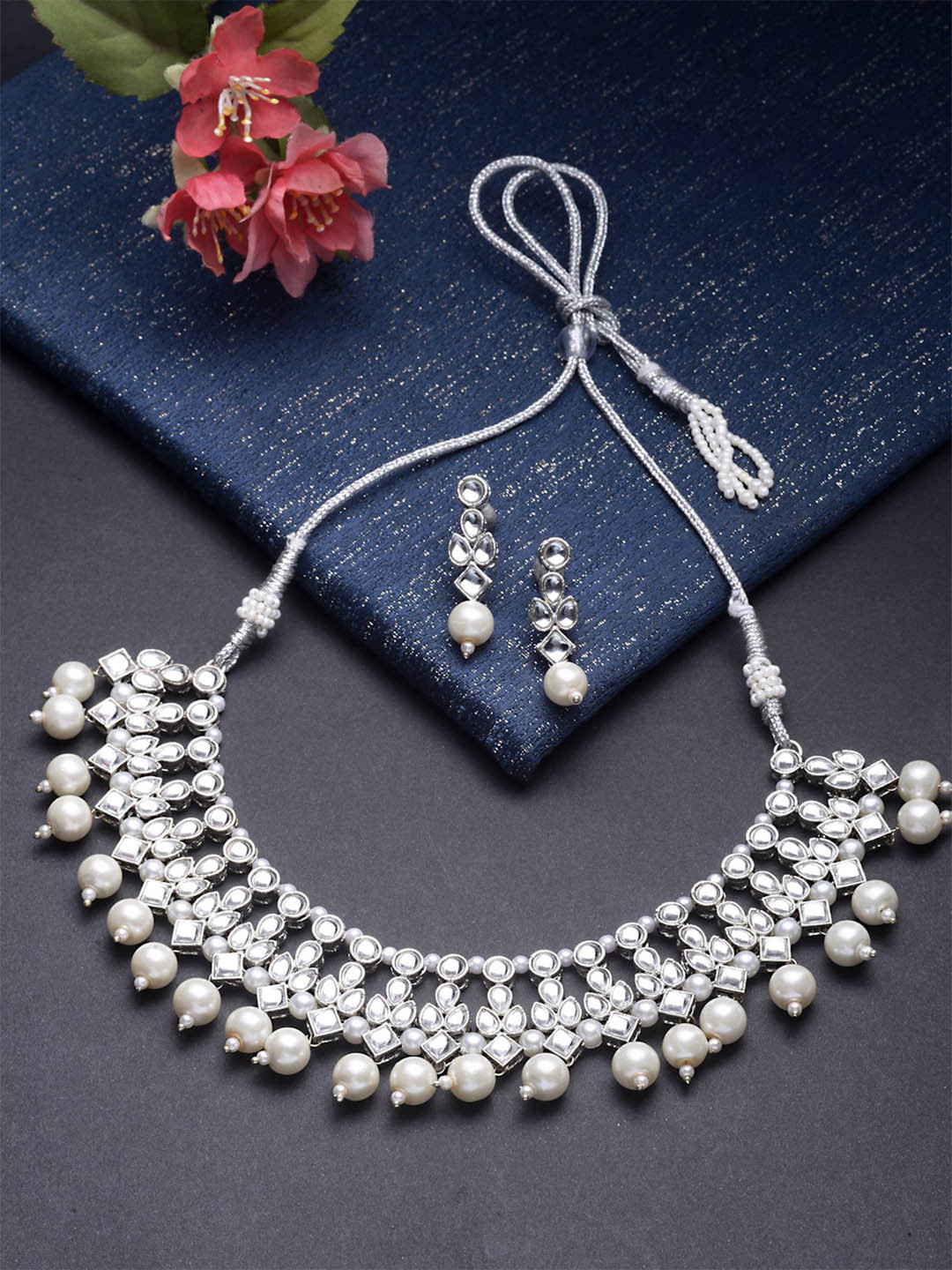 

KARATCART Oxidised Silver-Plated Kundan Studded & Pearl Beaded Choker Necklace Set