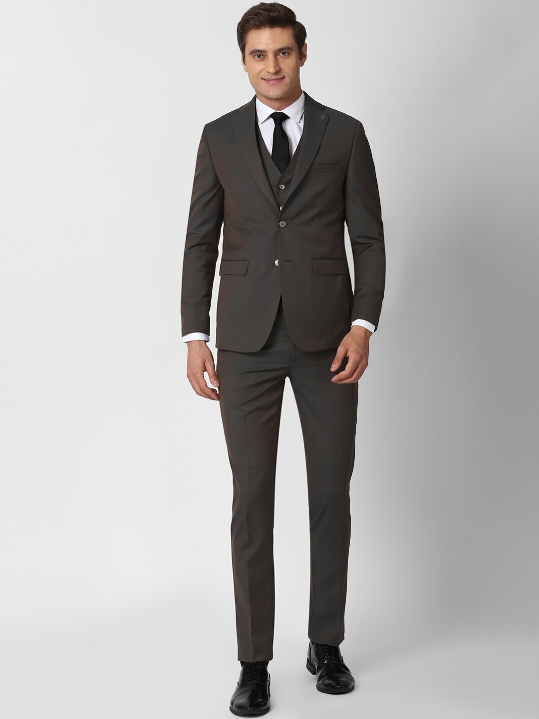 

Peter England Elite Men Grey Solid Single-Breasted Slim-Fit 3-Piece Formal Suit