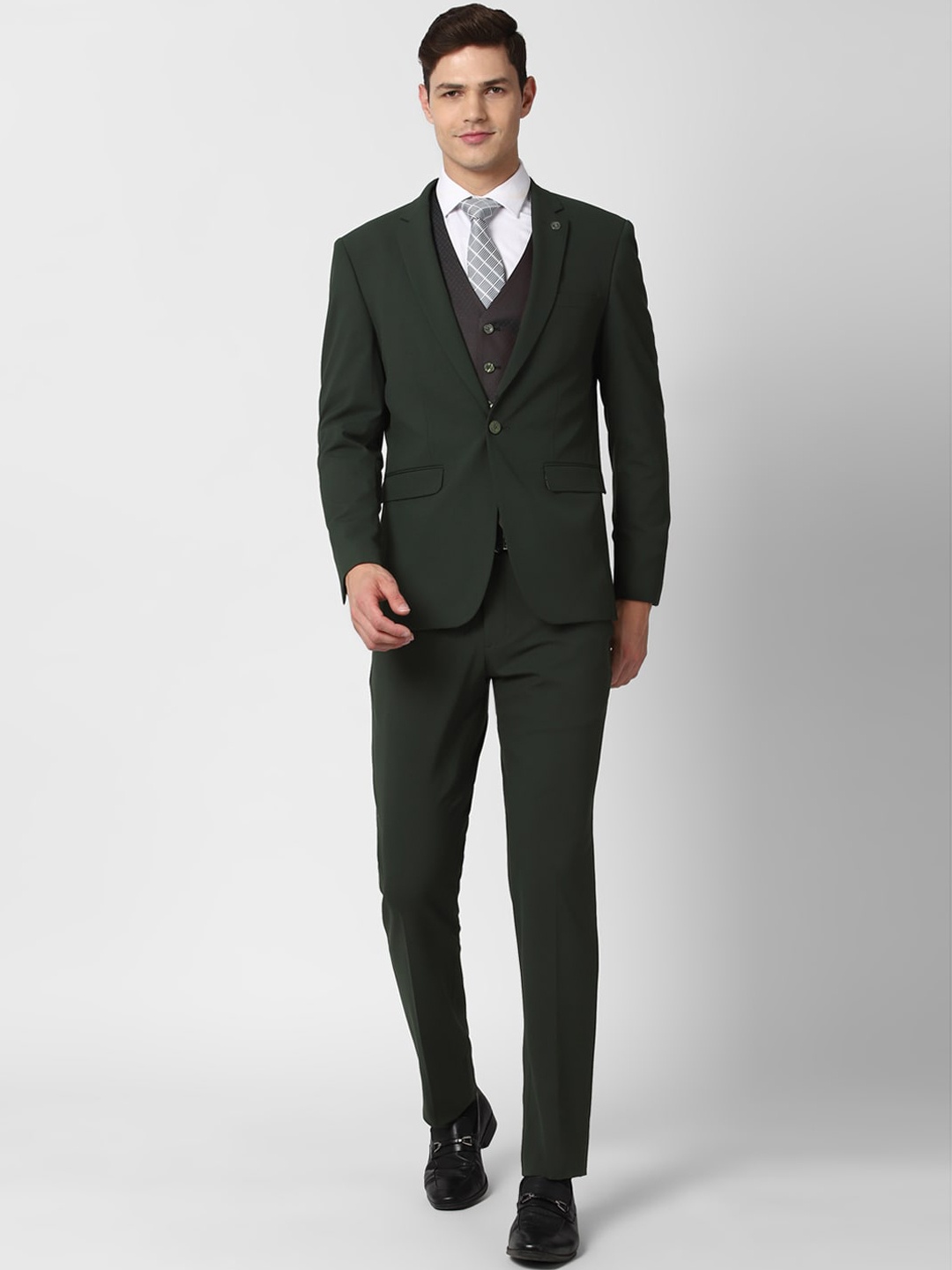 

Peter England Elite Men Green Solid Slim-Fit Single-Breasted Formal Suit