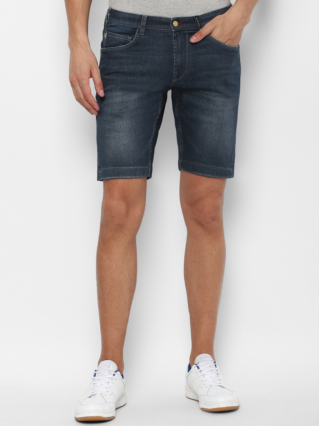 

Allen Solly Sport Men Navy Blue Washed Slim Fit Denim Shorts