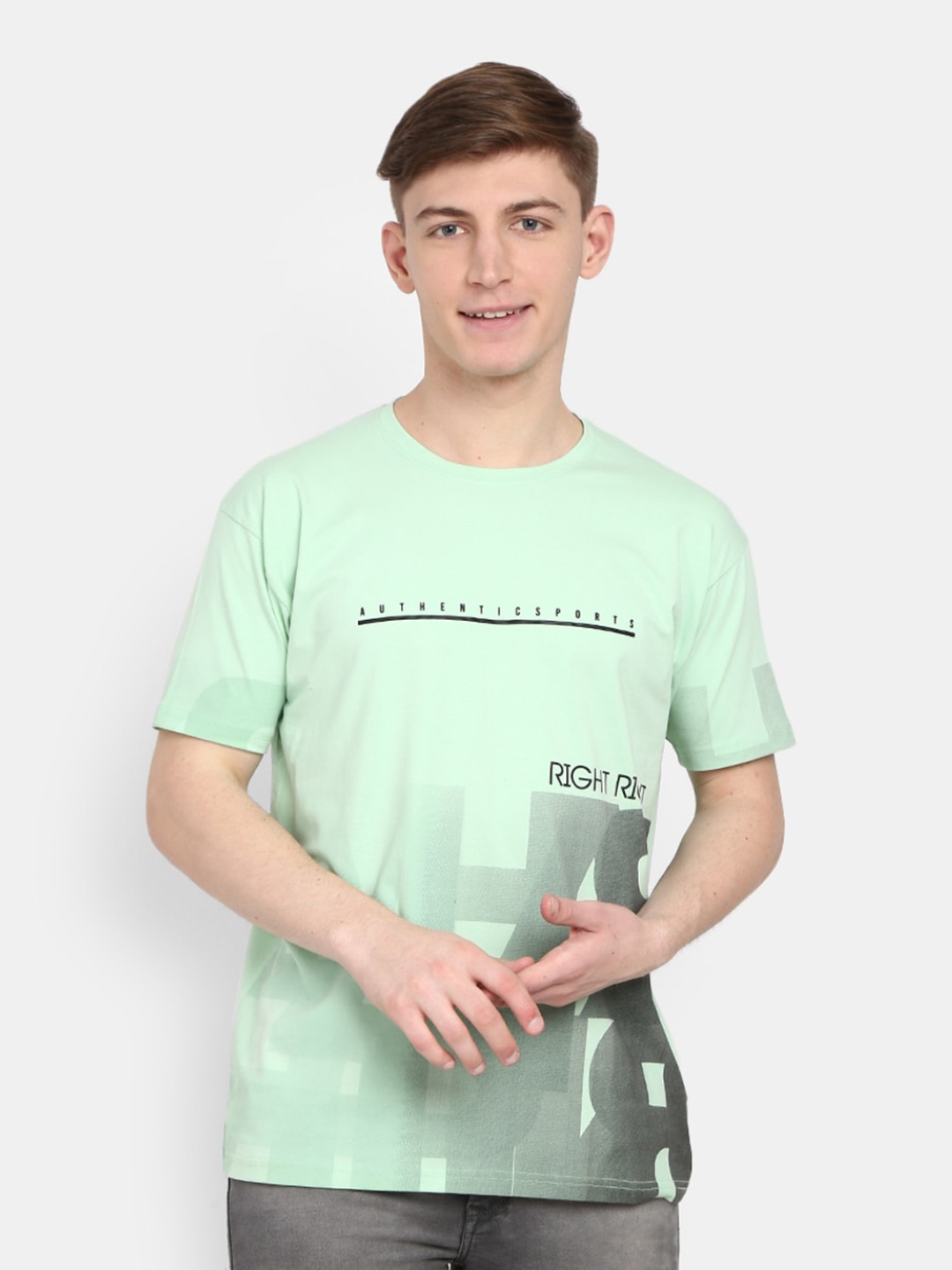 

V-Mart Men Green Typography Printed T-shirt