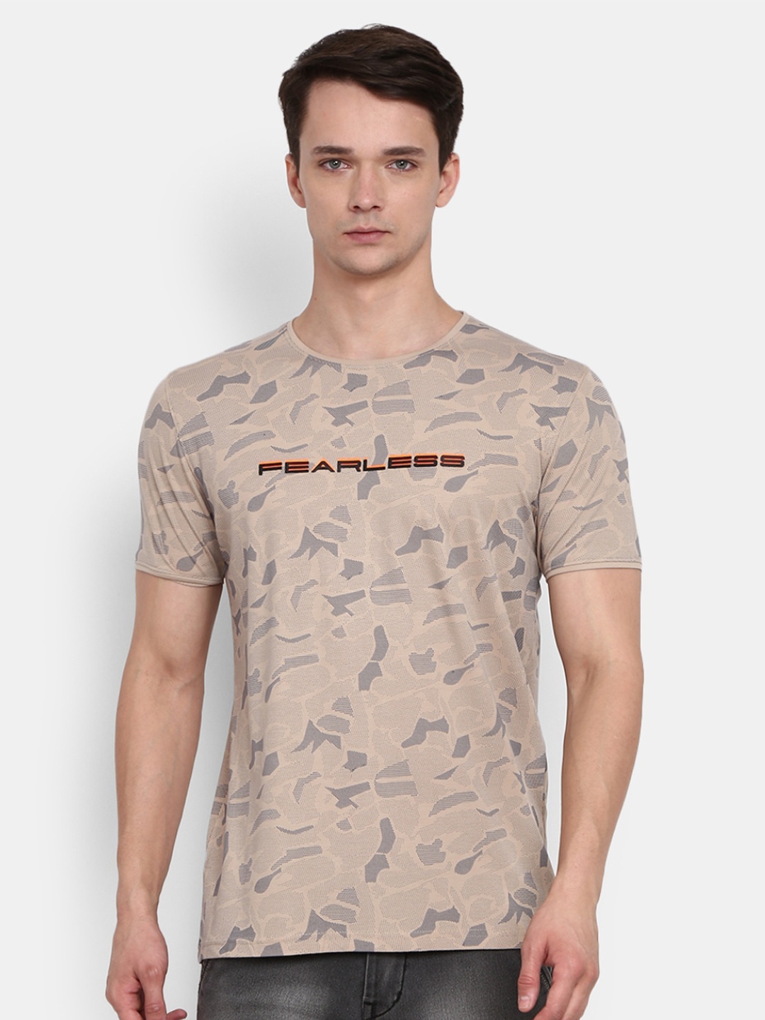 

V-Mart Men Beige Printed T-shirt