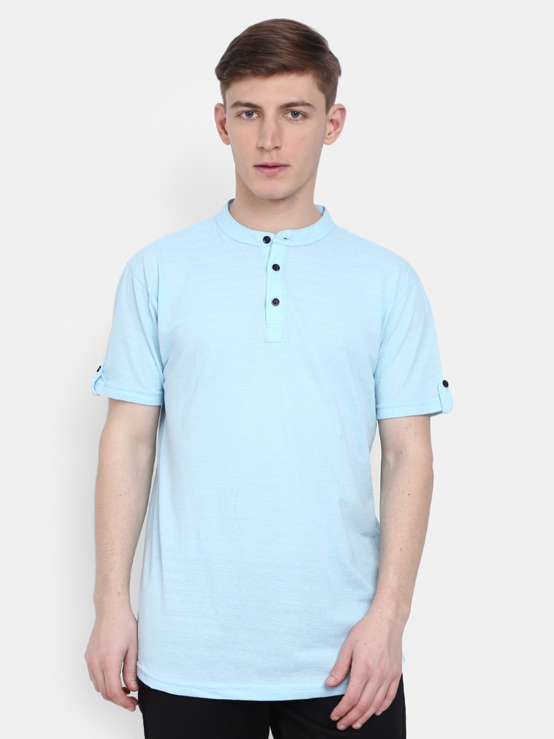 

V-Mart Men Blue Solid Cotton Henley Neck T-shirt
