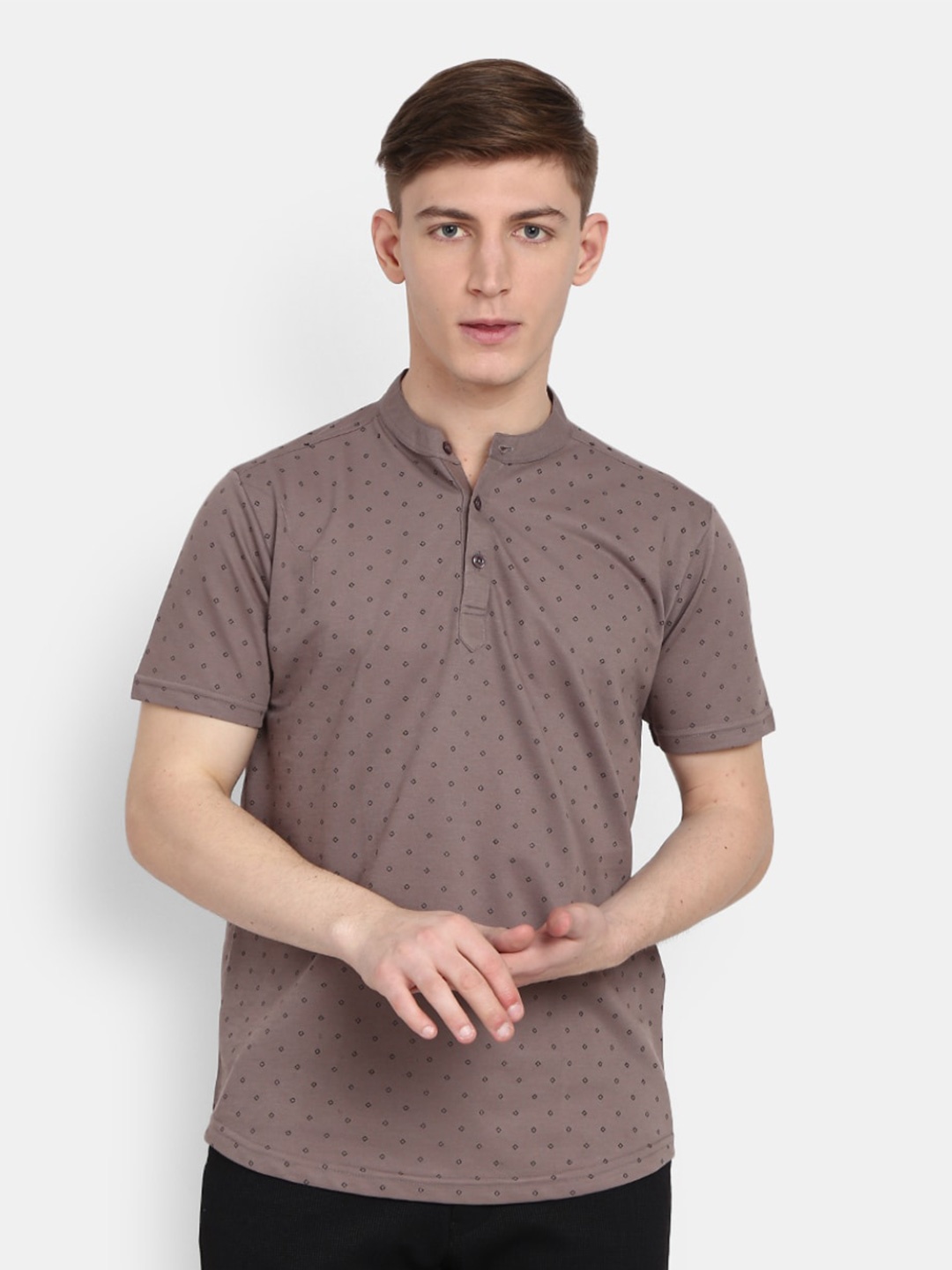 

V-Mart Men Grey Printed Henley Neck Cotton T-shirt, Brown