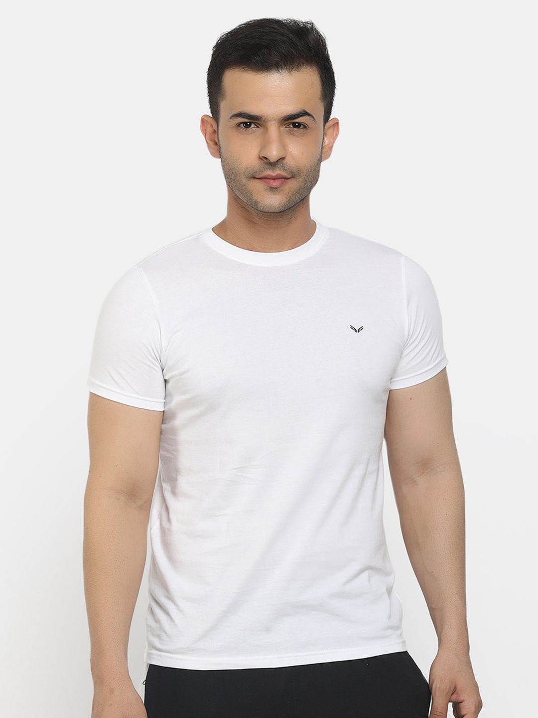 

V-Mart Men White T-shirt