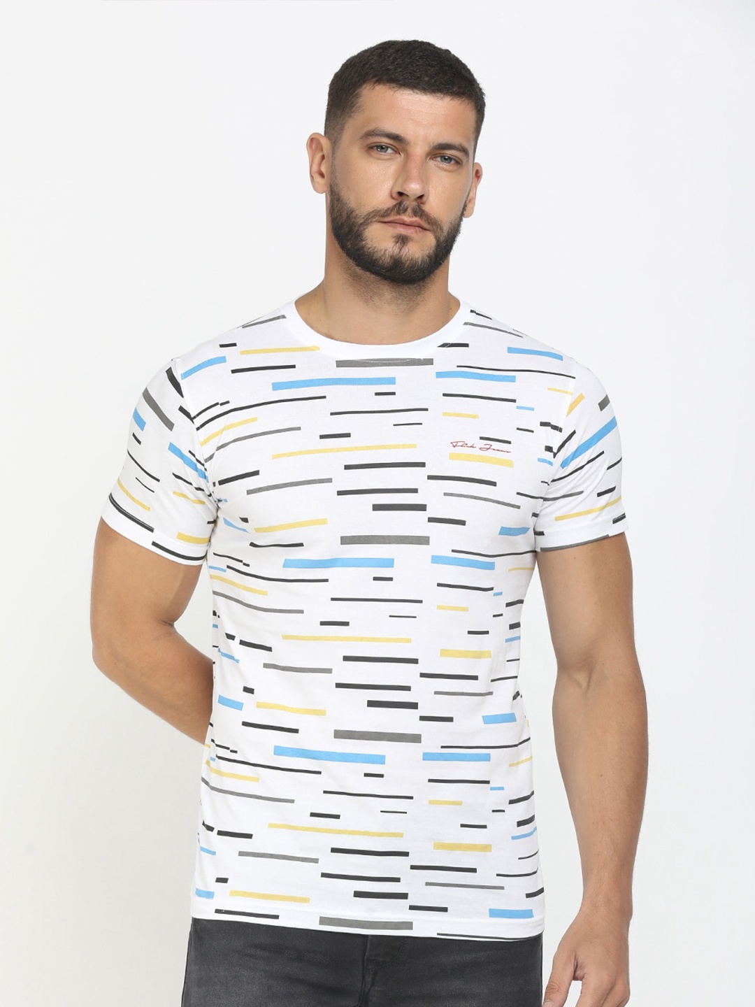 

V-Mart Men White Printed T-shirt