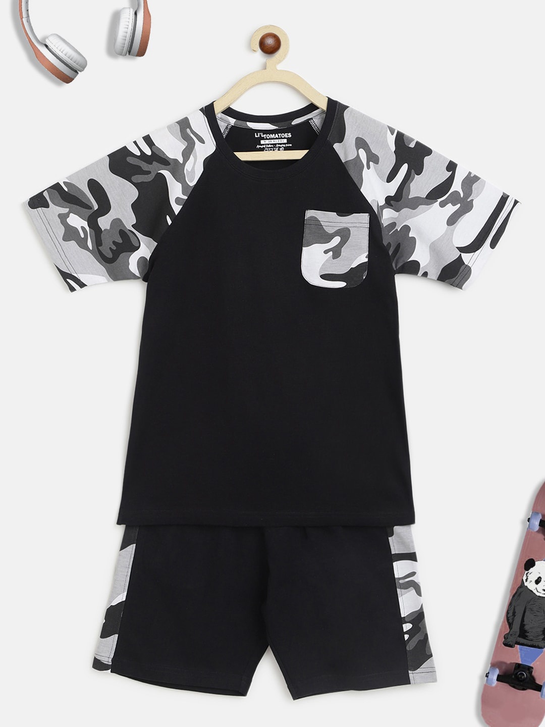 

Lil Tomatoes Boys Black & Grey Printed Night suit