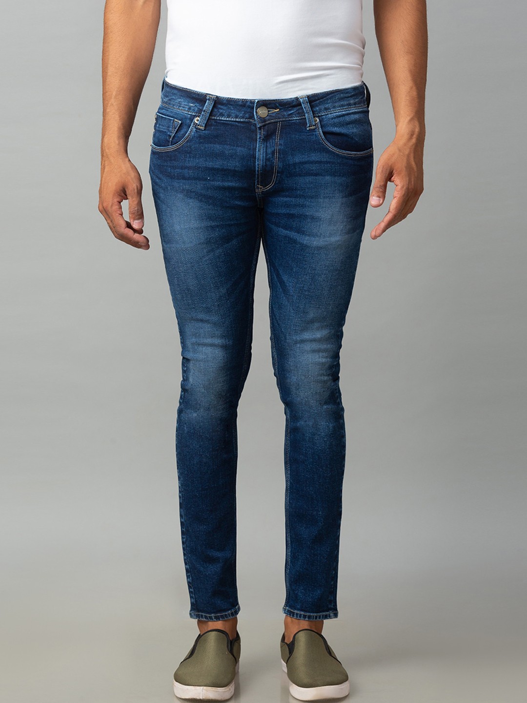 

SPYKAR Men Blue Super Skinny Fit Low-Rise Light Fade Jeans