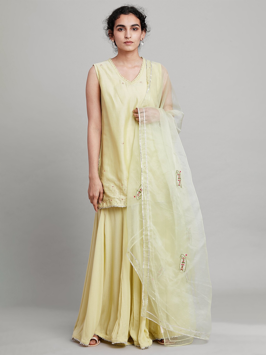 

W The Folksong Collection Women Green Floral Embroidered Kurta with Sharara & Dupatta