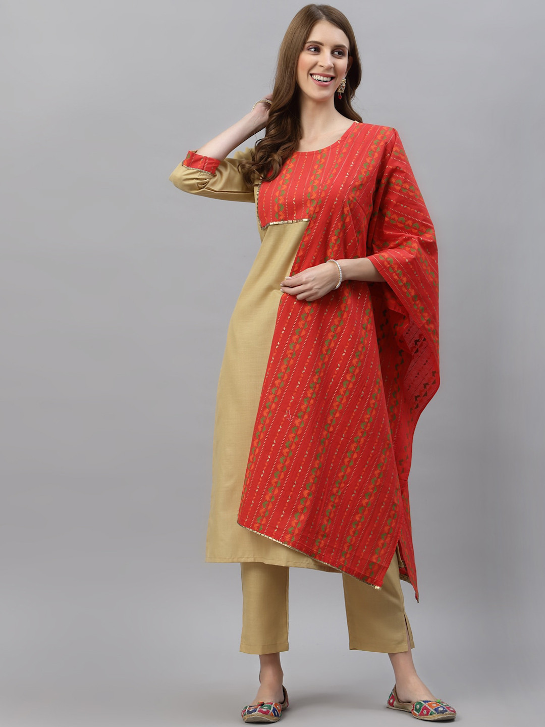 

SERONA FABRICS Women Beige Yoke Design Gotta Patti Kurta with Trousers & With Dupatta
