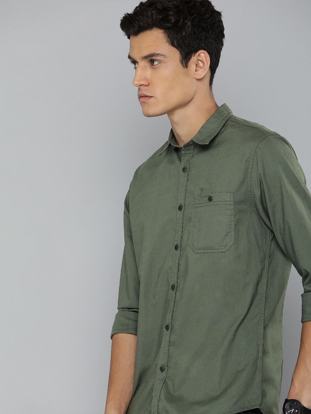 

Flying Machine Men Olive Green Solid Slim Fit Pure Cotton Casual Shirt