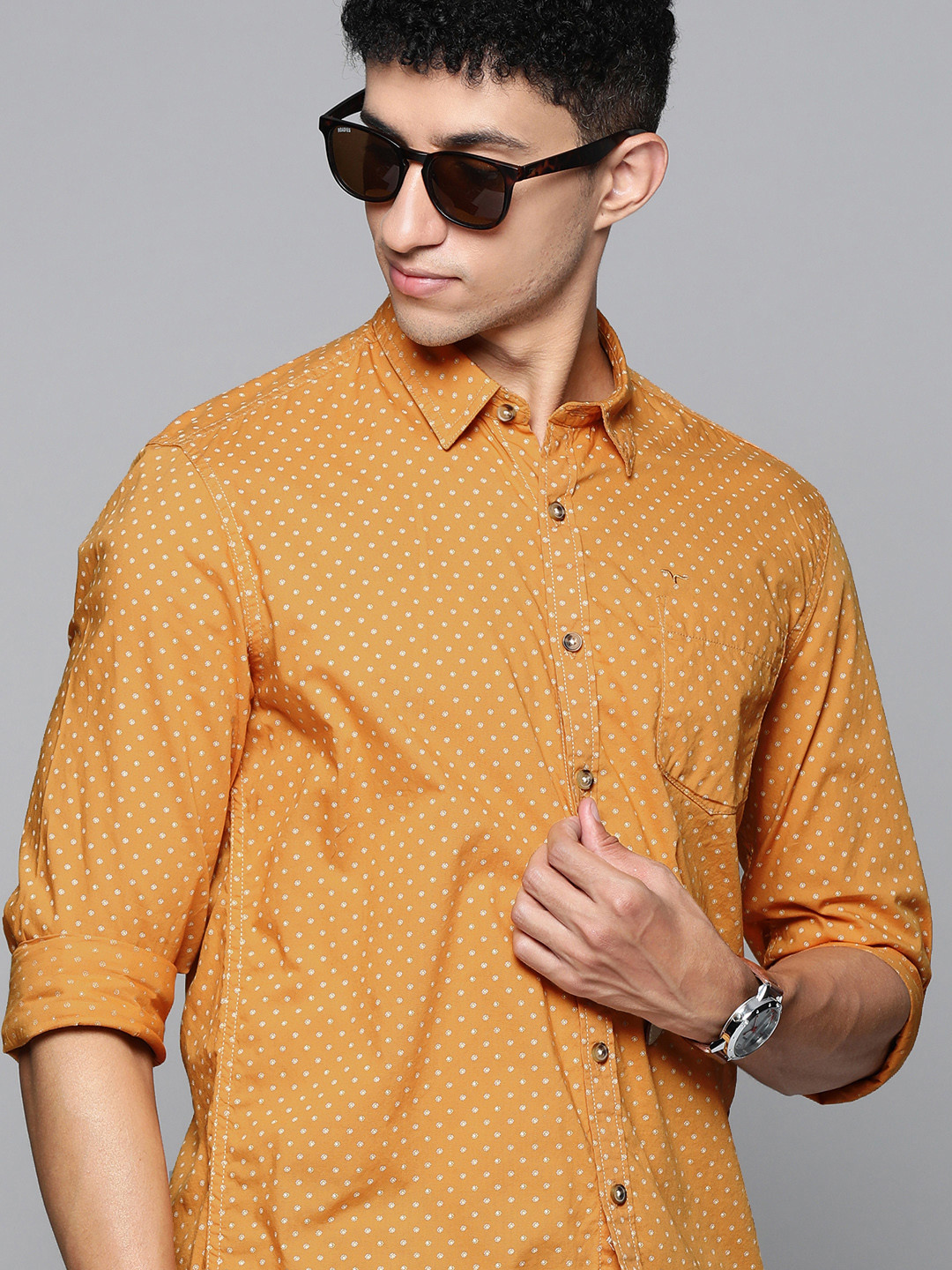 

Flying Machine Men Yellow Slim Fit Printed Pure Cotton Casual Shirt
