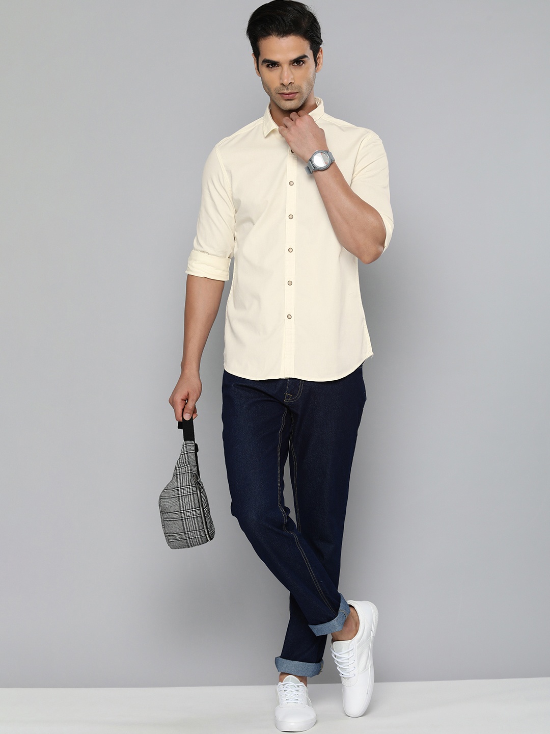 

Flying Machine Men Off White Slim Fit Pure Cotton Casual Shirt
