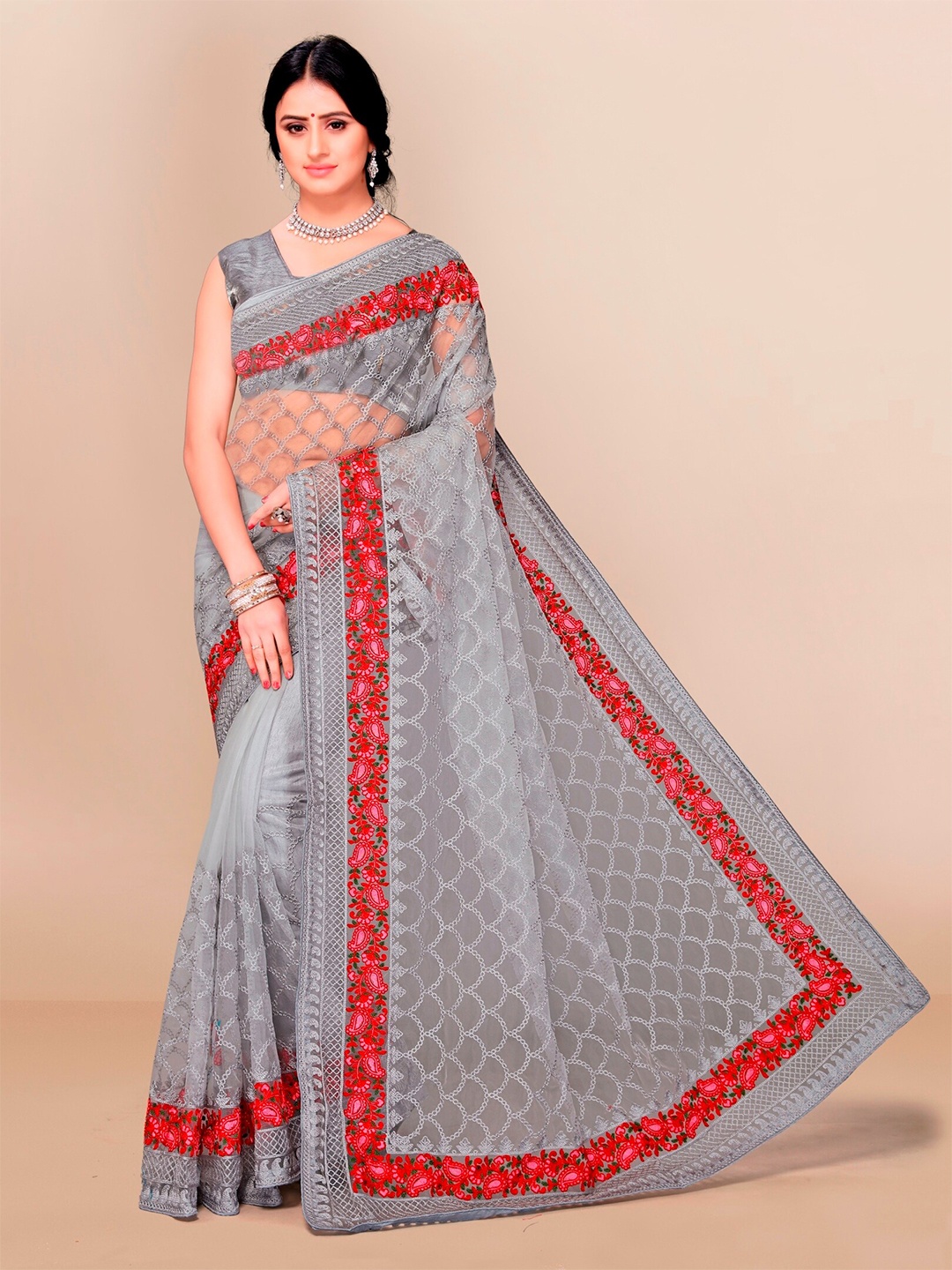 

VAIRAGEE Grey & Red Floral Embroidered Net Saree