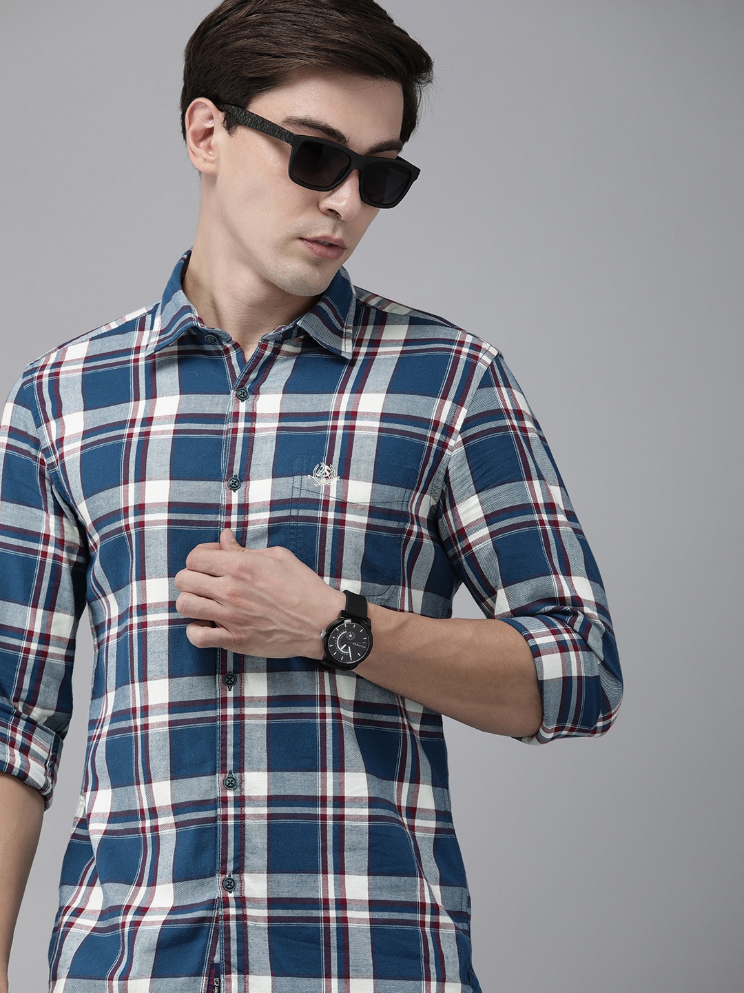 

U S Polo Assn Denim Co Men Blue & Maroon Slim Fit Checked Pure Cotton Casual Shirt