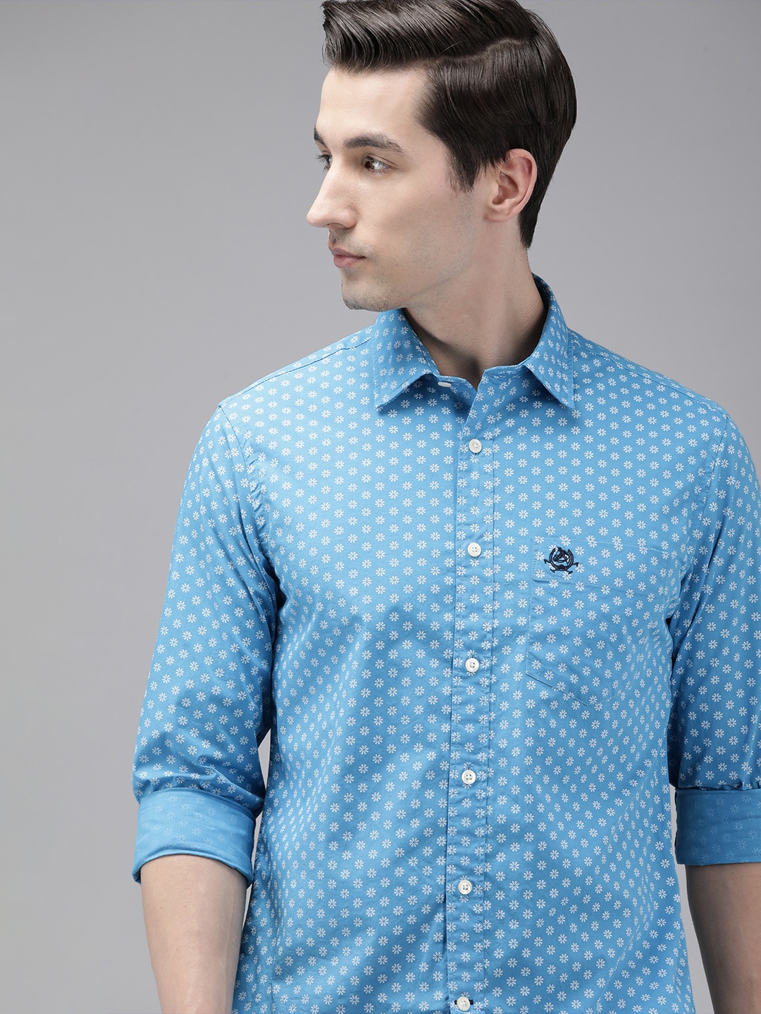 

U S Polo Assn Men Blue & White Tailored Fit Floral Printed Pure Cotton Casual Shirt