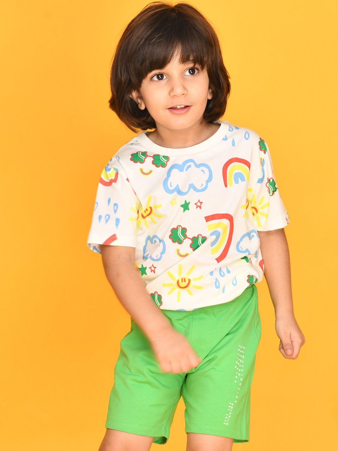 

Anthrilo Boys White & Green Printed Cotton T-shirt with Shorts