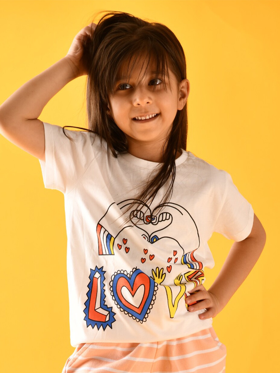 

Anthrilo Girls Orange & White Printed T-shirt with Shorts