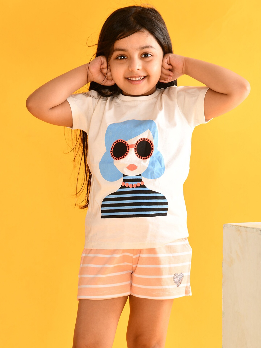 

Anthrilo Girls Orange & White Pure Cotton Printed T-shirt with Shorts