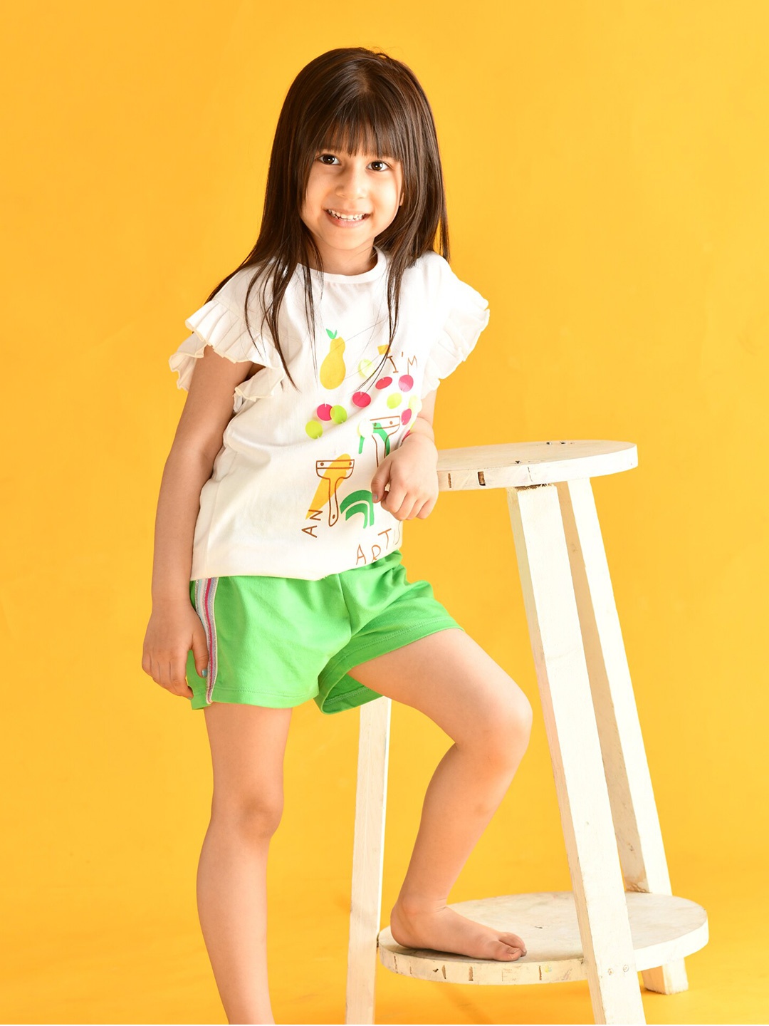 

Anthrilo Girls White & Green Printed Pure Cotton T-shirt with Shorts