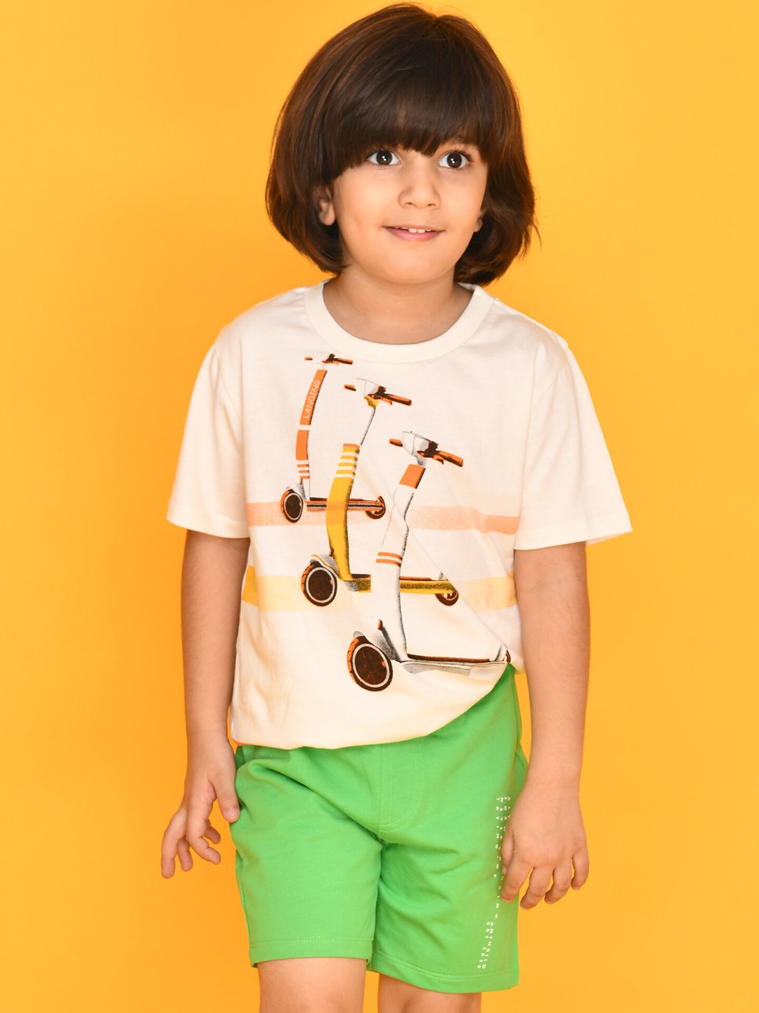 

Anthrilo Boys White & Green Printed Pure Cotton T-shirt with Shorts