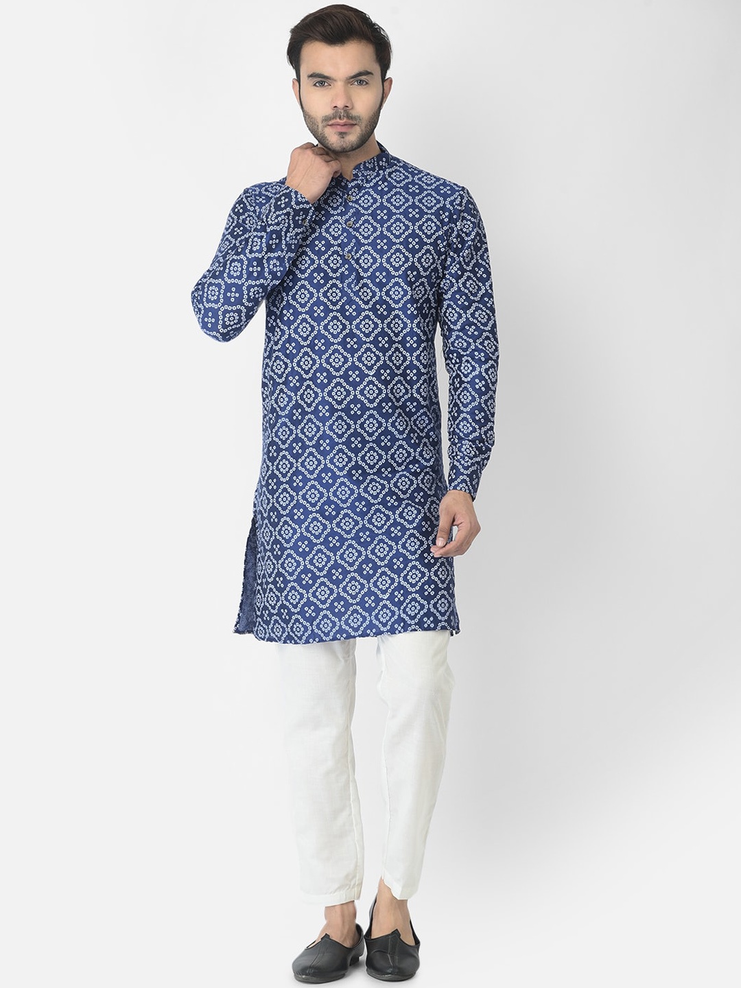 

DEYANN Men Blue Bandhani Printed Kurta with Trousers