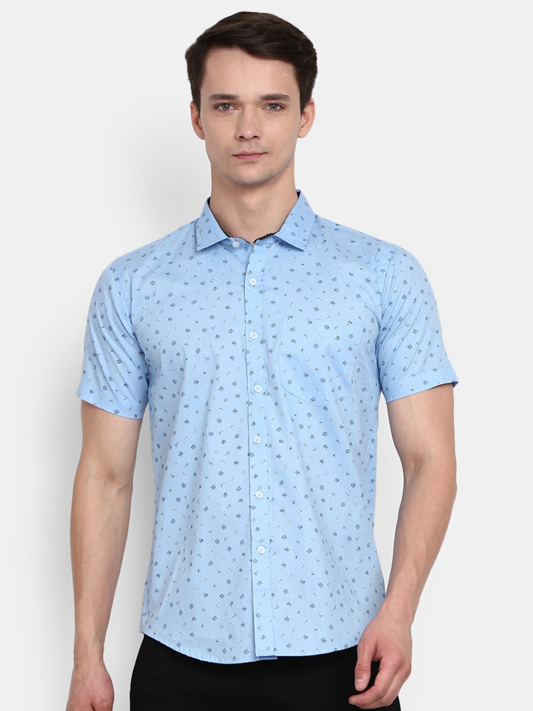 

V-Mart Men Blue Standard Slim Fit Printed Casual Shirt