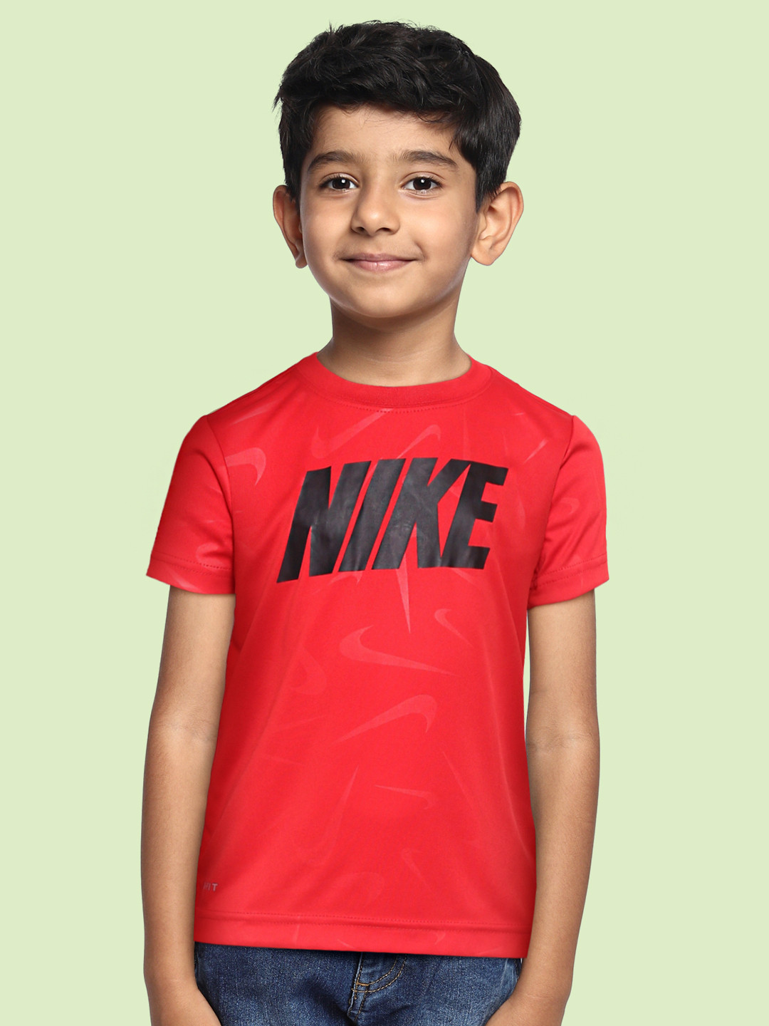 

Nike Boys Red & Black Brand Logo Printed T-shirt