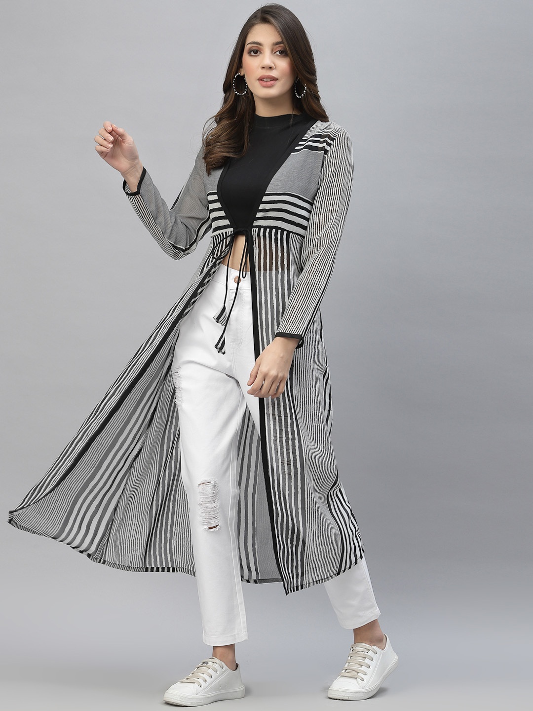 

KASSUALLY Women Black & White Printed Longline Tie-Up Shrug