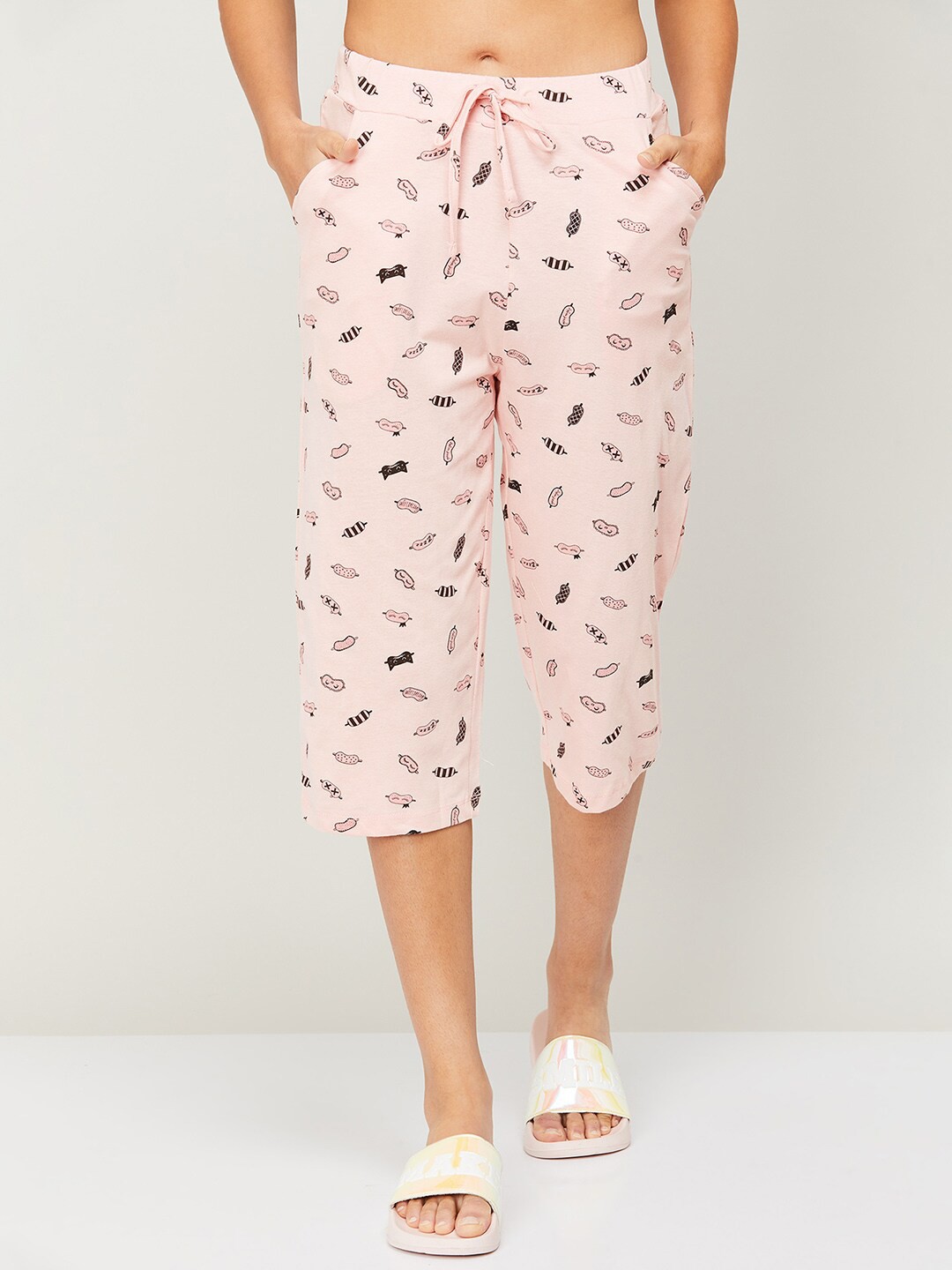 

Ginger by Lifestyle Women Pink & Brown Printed Cotton Capris