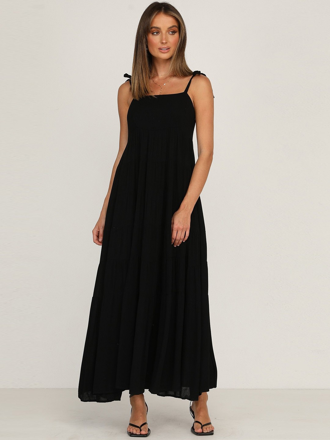 

ZNX Clothing Black Shoulder Straps Maxi Dress