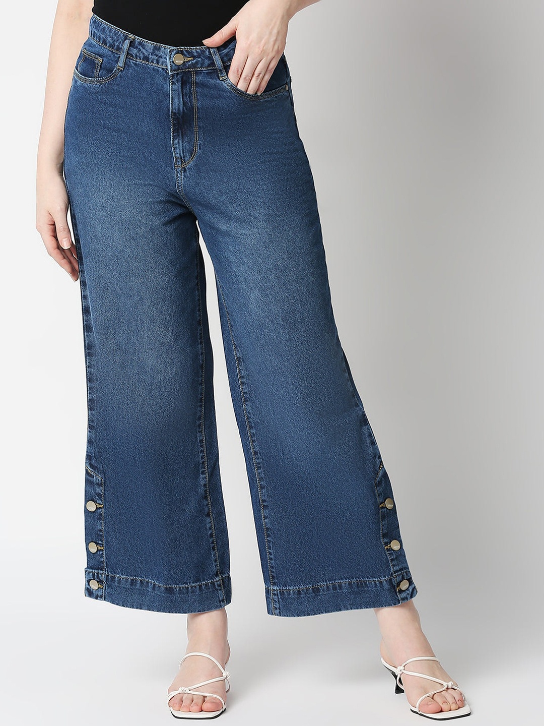 

Kraus Jeans Women Blue Wide Leg High-Rise Light Fade Cotton Jeans