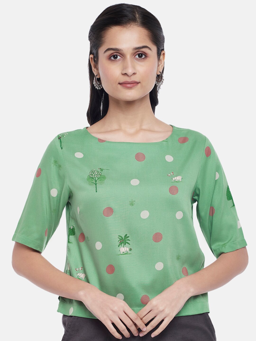 

AKKRITI BY PANTALOONS Women Green Printed Crop Top