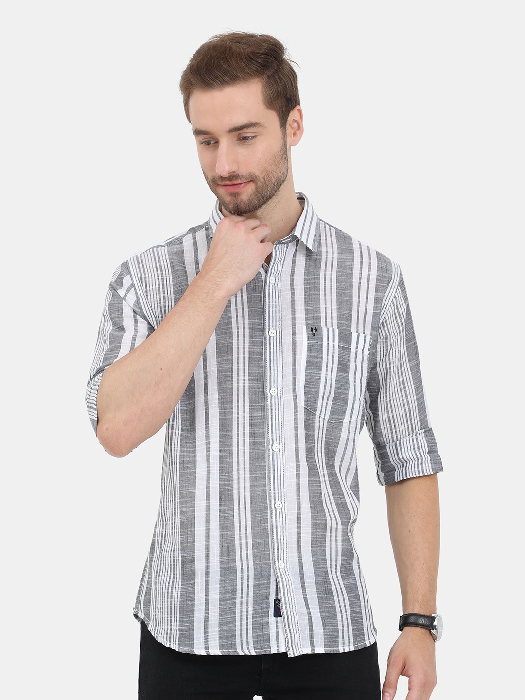 

VUDU Men Grey & White Comfort Striped Casual Shirt