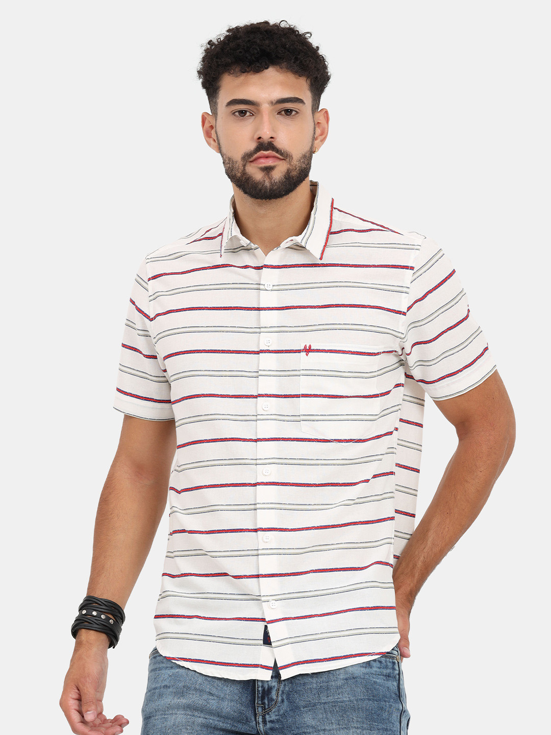 

VUDU Men White Comfort Horizontal Striped Casual Shirt