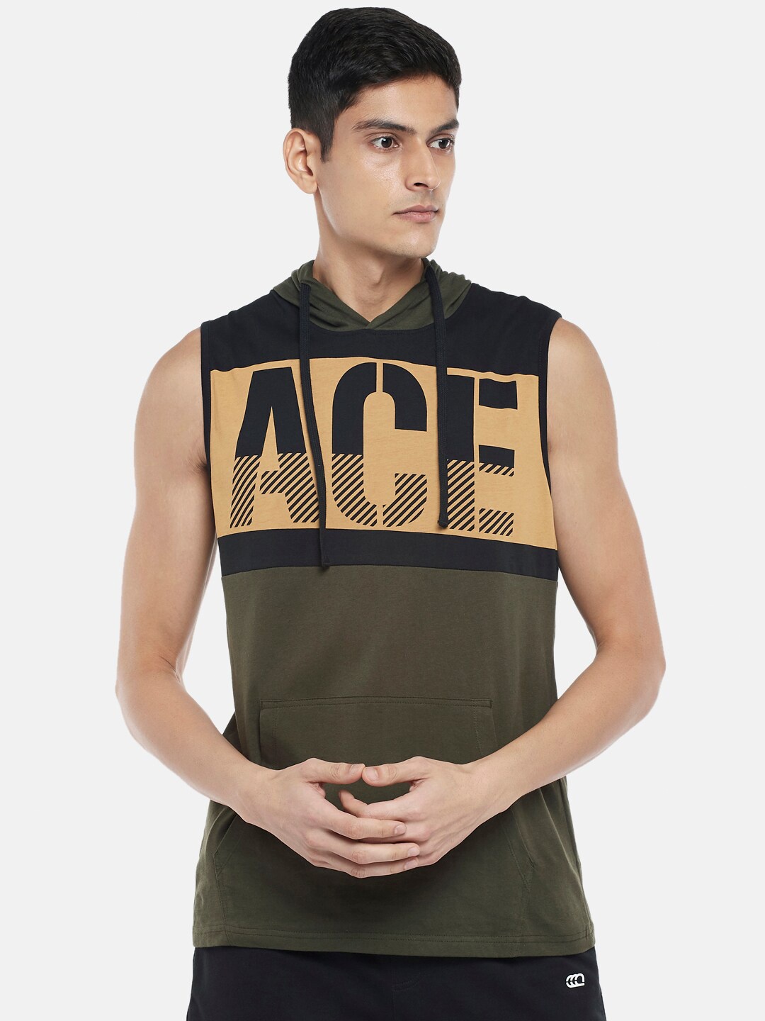 

Ajile by Pantaloons Men Green Typography Printed Slim Fit T-shirt