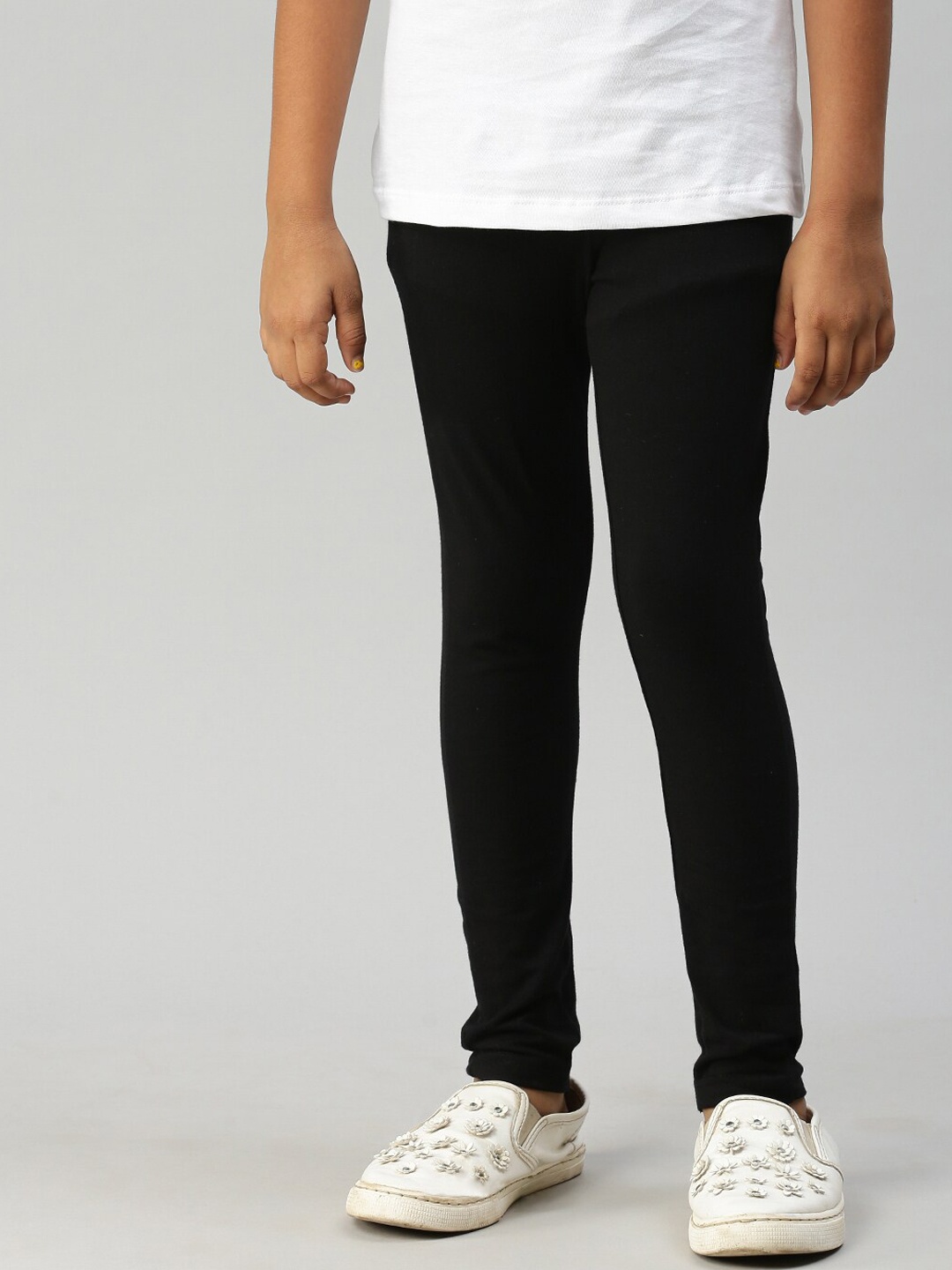 

Kryptic Girls Black Solid Ankle-Length Leggings