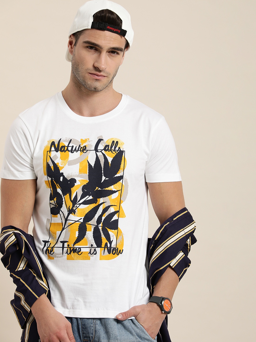 

Moda Rapido Men White & Black Graphic Printed Pure Cotton T-shirt