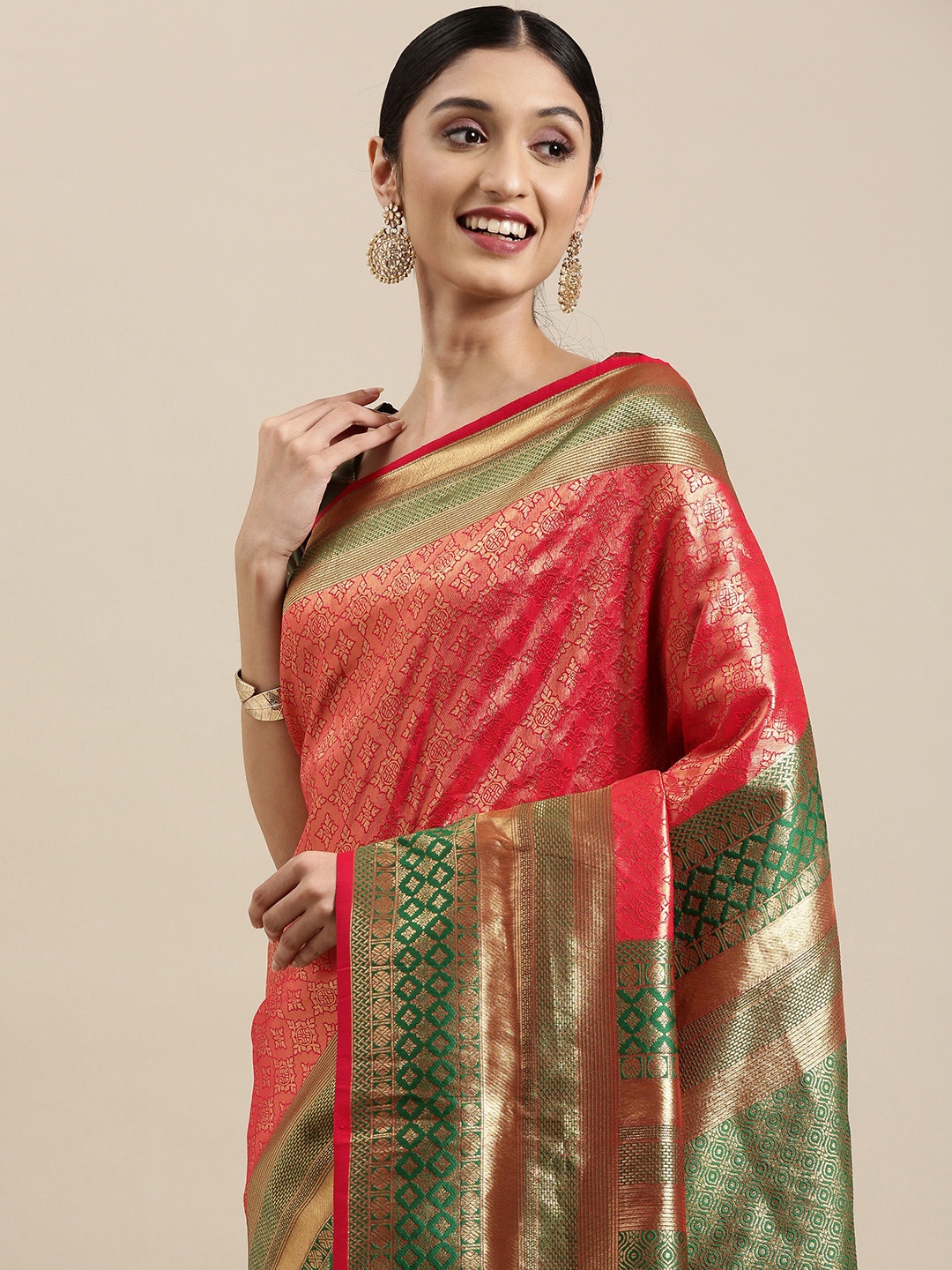 

VRSALES Green & Red Ethnic Motifs Silk Blend Kanjeevaram Saree