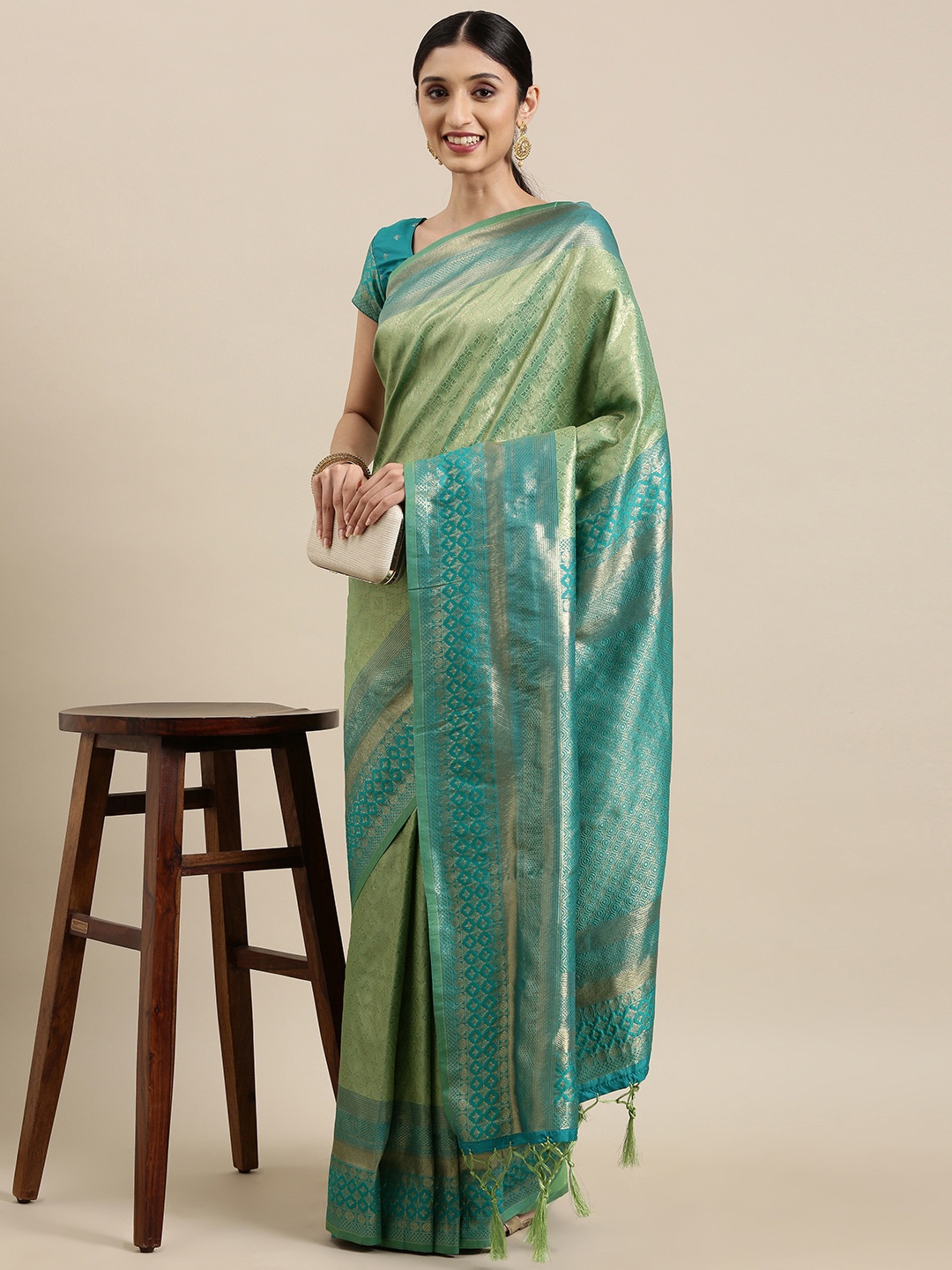 

VRSALES Green & Blue Ethnic Motifs Kanjeevaram Saree