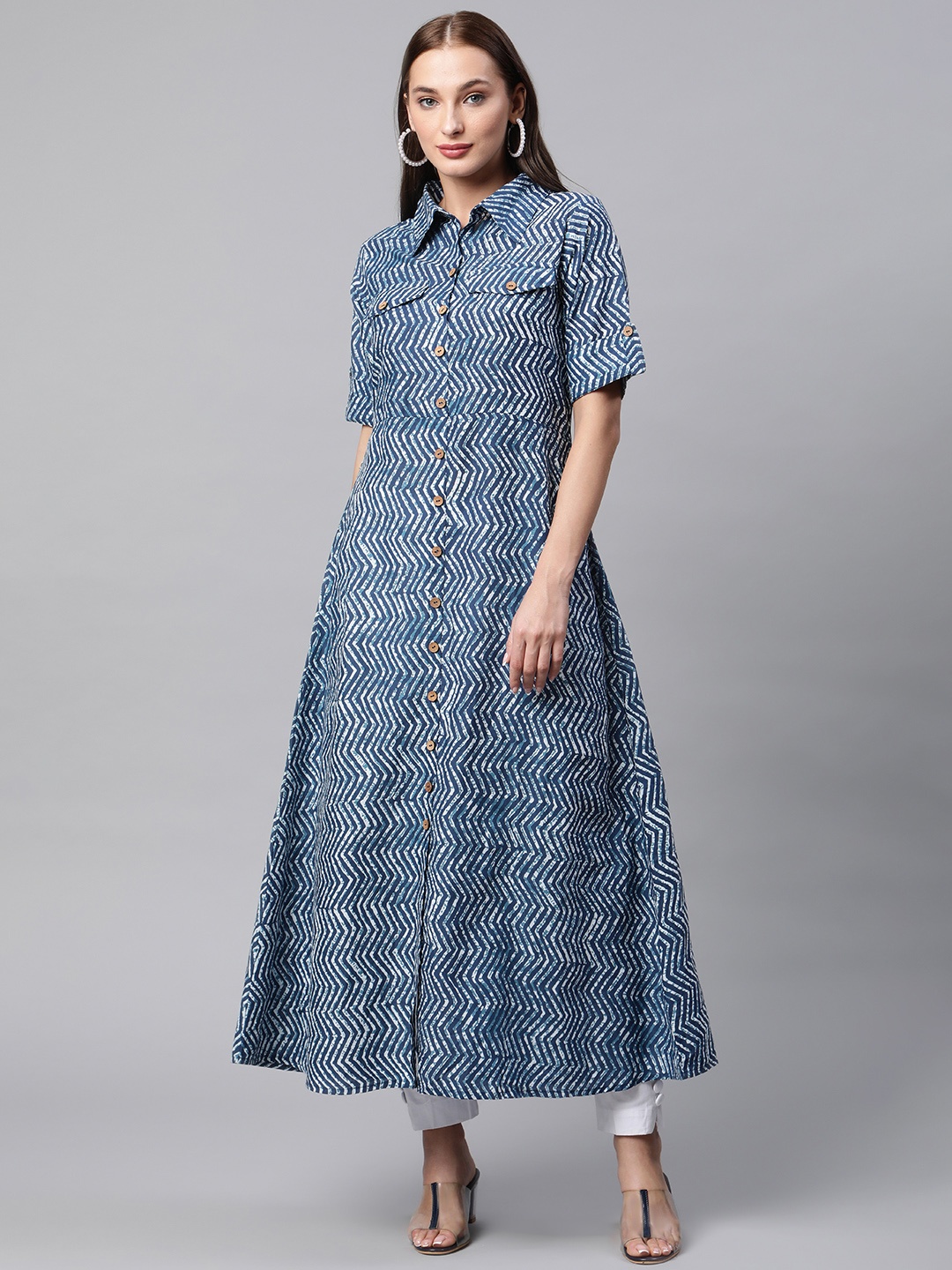

IRIDAA JAIPUR Women Blue & White Chevron Printed Kurta
