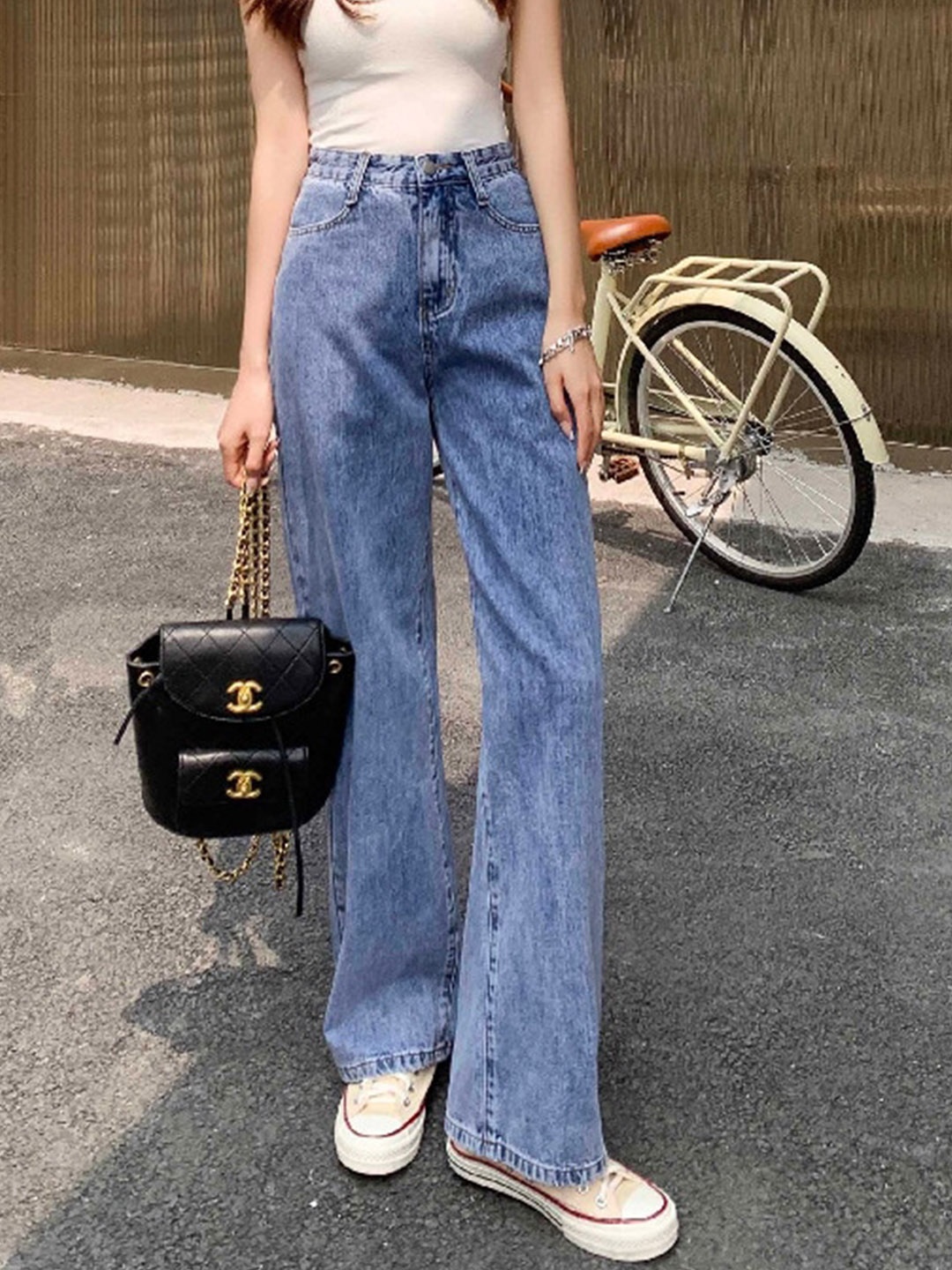 

StyleCast Women Blue Wide Leg High-Rise Heavy Fade Jeans