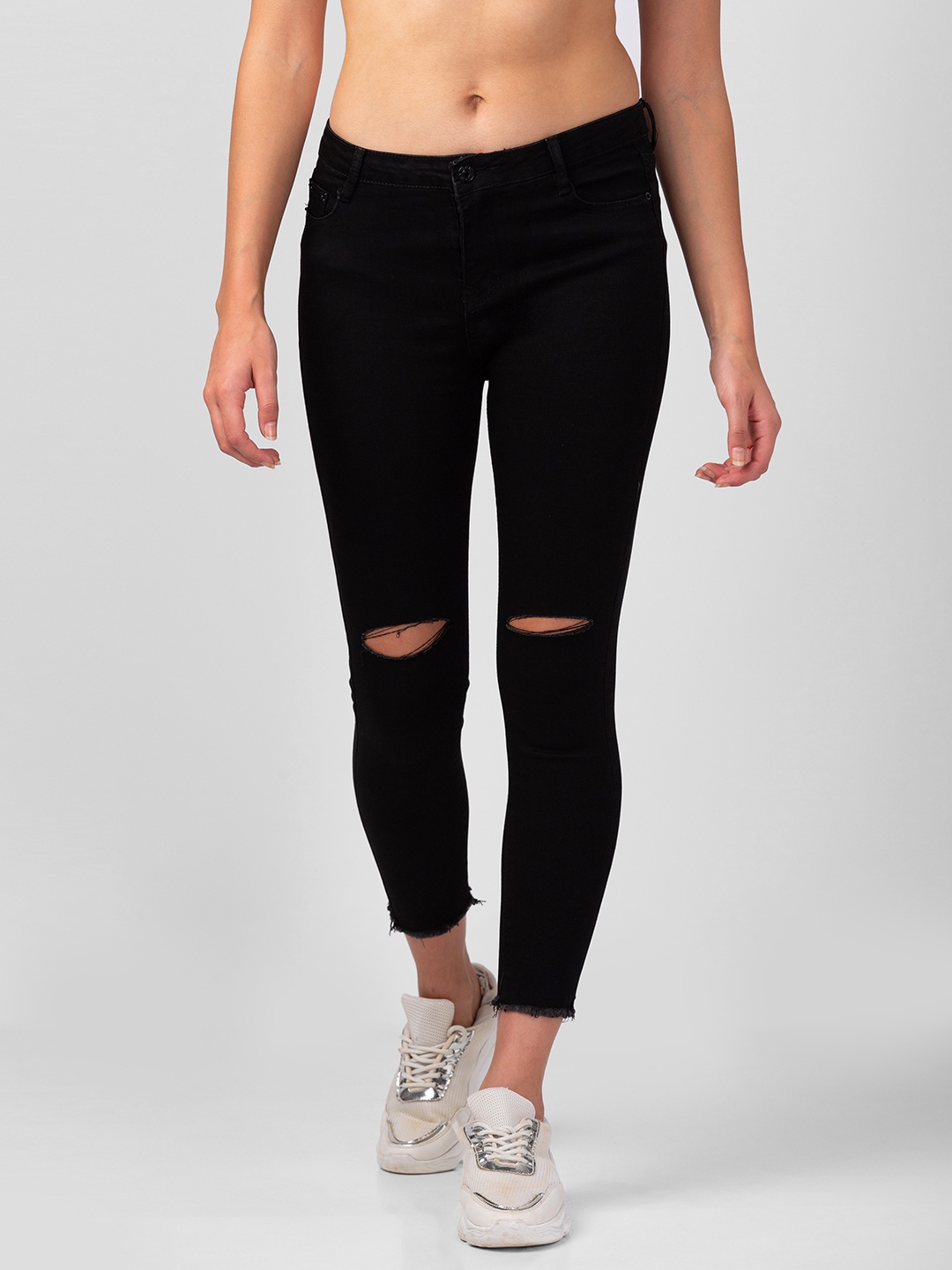 

BoStreet Women Black Skinny Fit Low-Rise Slash Knee Jeans