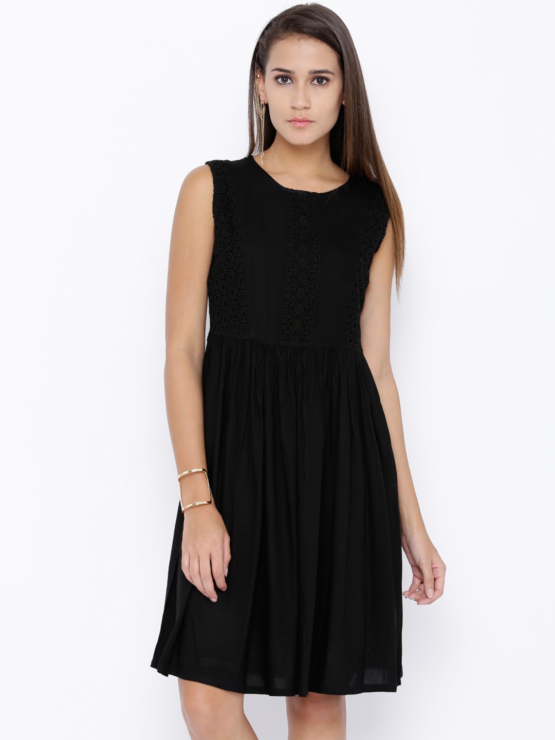 

Tokyo Talkies Women Black Solid Fit and Flare Dress