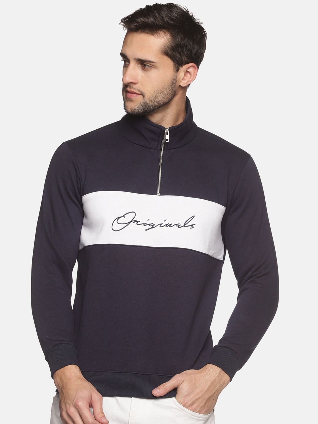 

THE BONTE Men Navy Blue & White Striped Antimicrobial Fleece Sweatshirt